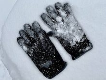 Load image into Gallery viewer, tittimitti® 100% Virgin Wool Unisex Gloves with Genuine Leather Trim. OEKO-TEX Standard 100